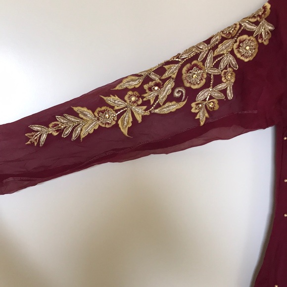 Party/Eid maroon shalwar kameez - Picture 3 of 6